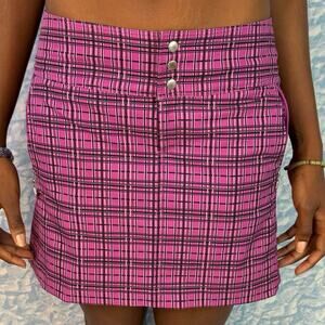 Pink and black plaid Y2K mini skirt with pockets
